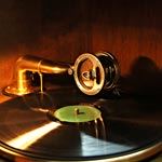 留声机飘过音符，梦回老上海